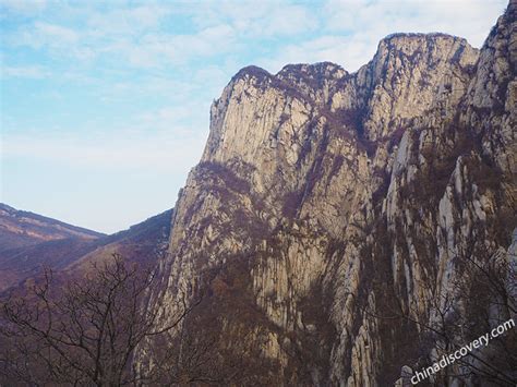  Sōngshān Píngyī – Wzgórze z niesamowitymi widokami i legendą o smoku!