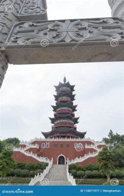  Pagoda Wanshou - Architektoniczne Arcydzieło Z Wygladem Ze Świata Fantastyki!